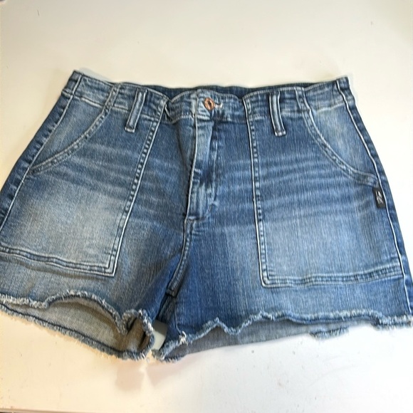 SILVER JEANS FATIGUE DEEP POCKETS POWER STRETCH DISTRESSED HEM SHORTS SZ 29 - Picture 1 of 13